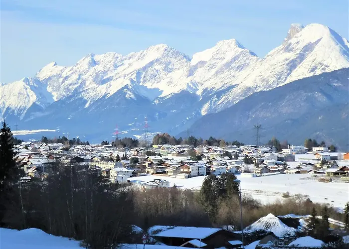 Cozy Mountain View With Terrace And Garden Ίνσμπρουκ